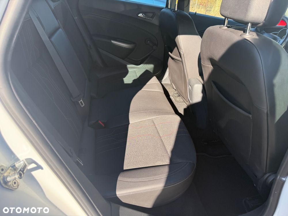 Opel Astra 1.7 CDTI DPF 150 Jahre - 12