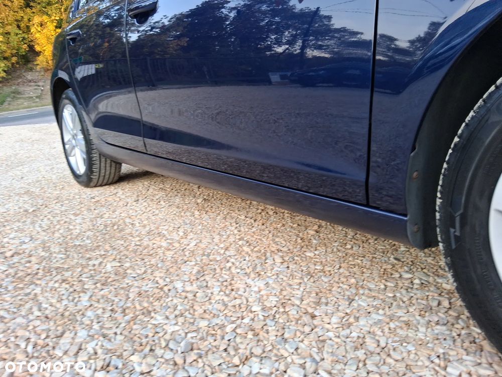 Volkswagen Golf 2.0 TDI DPF MATCH - 27