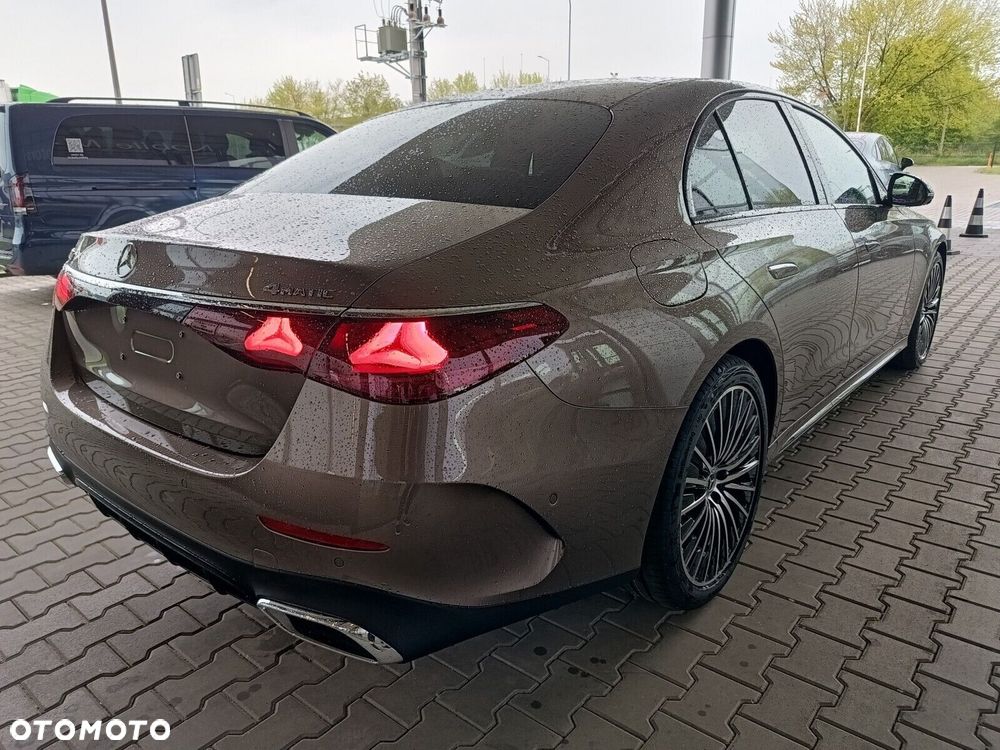 Mercedes-Benz Klasa E - 6