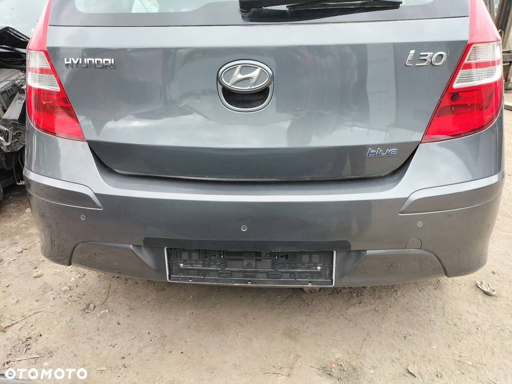 KOMPLETNY TYŁ KLAPA BAGAŻNIKA ZDERZAK TYŁ LAMPY HYUNDAI I30 I HB 5D 9A - 9