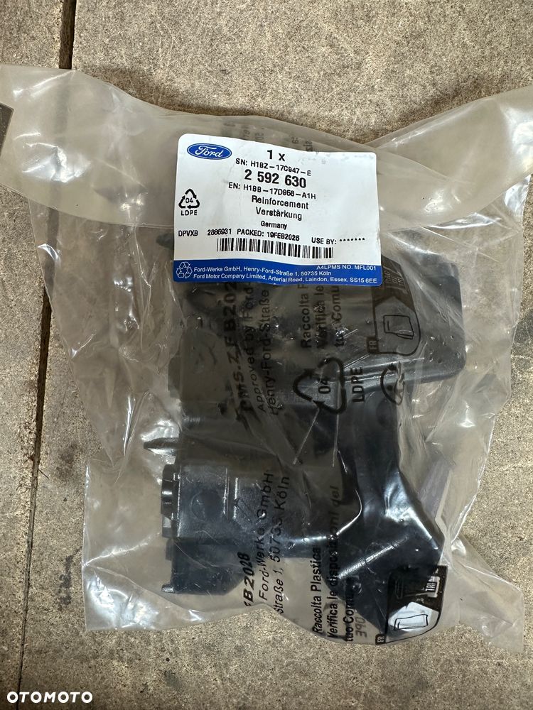 FORD FIESTA MK8 ŚLIZG ZDERZAKA PRAWY H1BB-17D958-A1H
