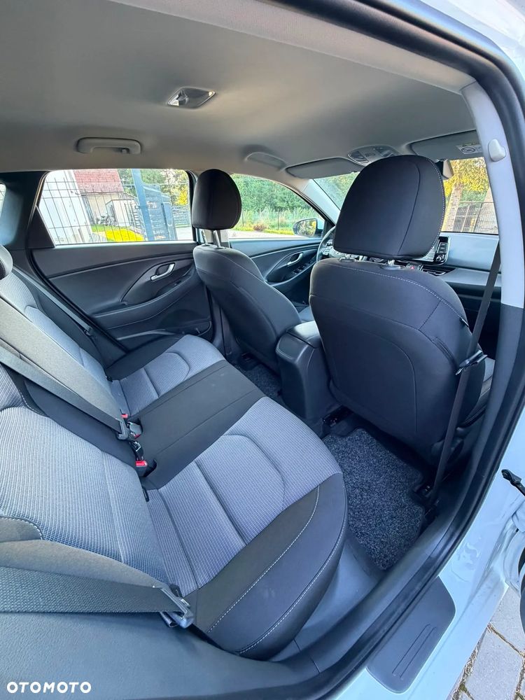 Hyundai i30 1.5 DPI Comfort - 16