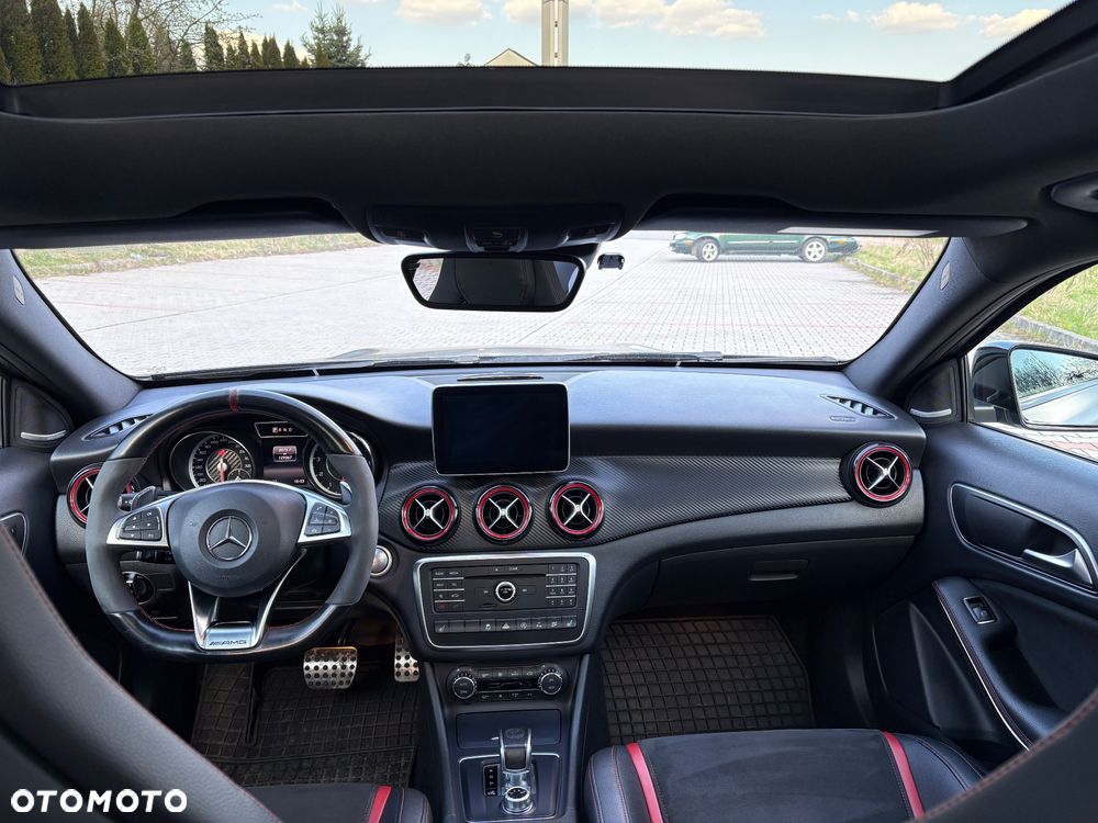 Mercedes-Benz GLA AMG 45 4Matic AMG Speedshift 7G-DCT AMG Night Edition - 14