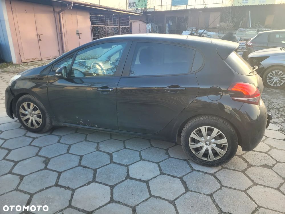 Peugeot 208 Blue-HDi 100 Stop&Start Allure - 13