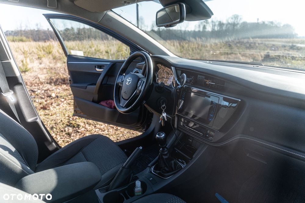 Toyota Corolla 1.6 Comfort - 20