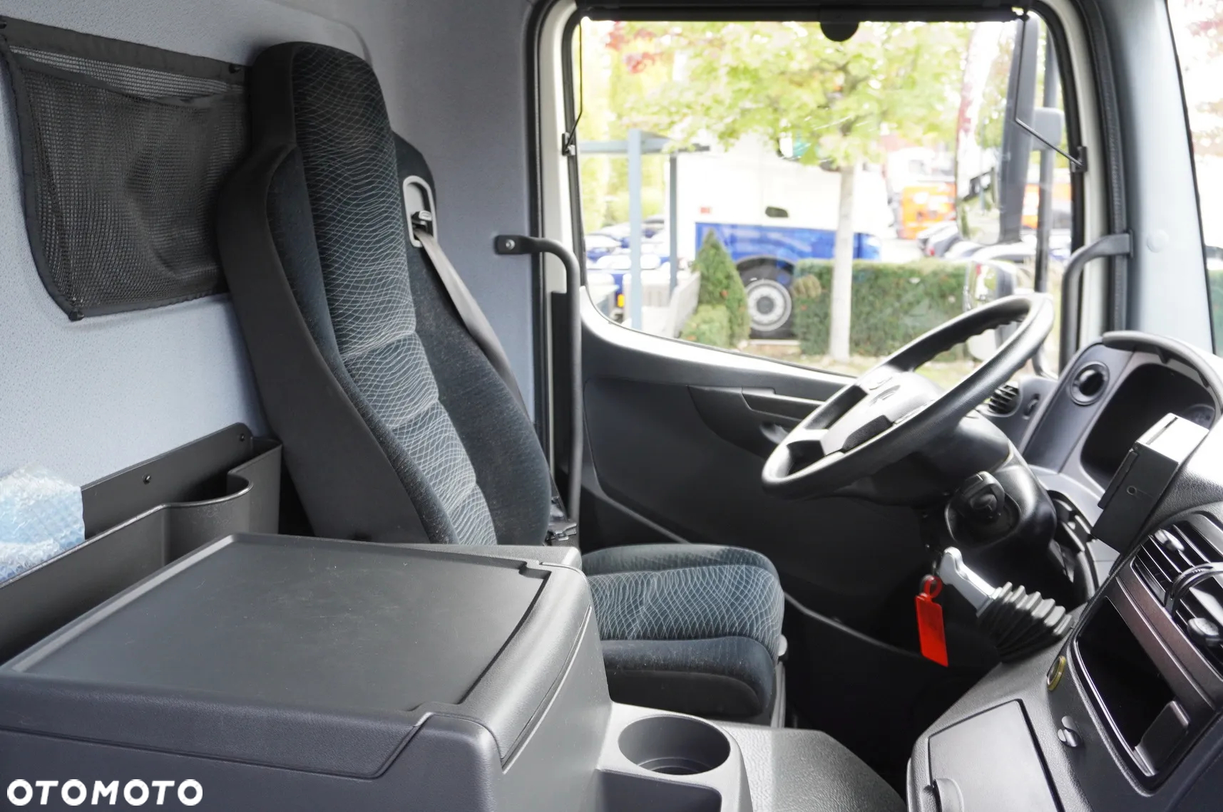 Mercedes-Benz Atego 1530 E6 chłodnia Lamberet 17 palet / ładowność 7t - 18