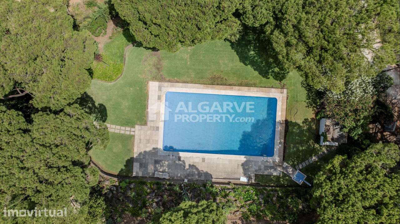 Moradia V3 com jardim privativo junto ao Old Course em Vilamoura, Alga - Grande imagem: 5/36
