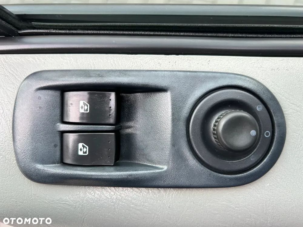 Opel Vivaro L1H1 2.9t - 21