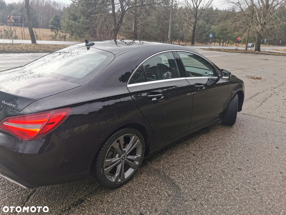 Mercedes-Benz CLA 220 4-Matic - 6