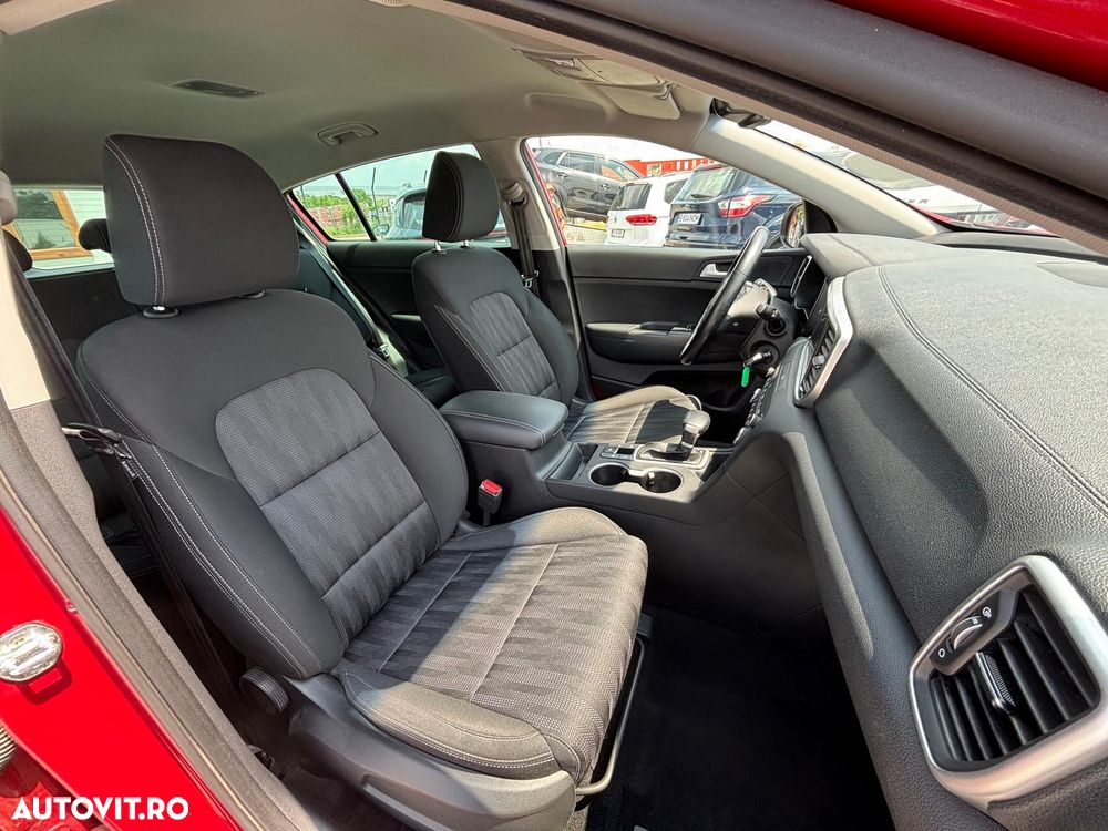 Kia Sportage 1.6 DSL MHEV 7DCT HP 4x2 Style - 10
