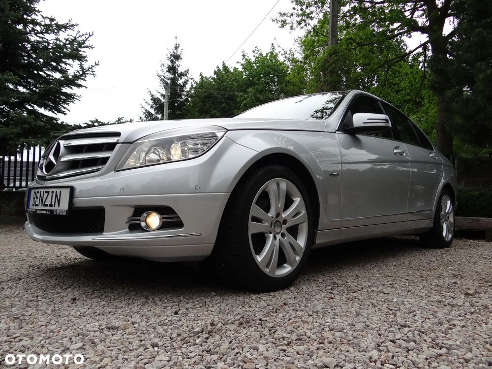 Mercedes-Benz Klasa C 180 BlueEFFICIENCY 7G-TRONIC Avantgarde - 9