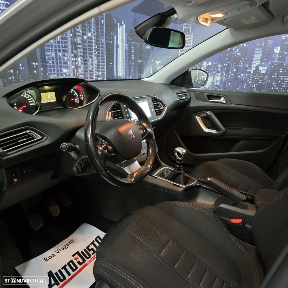 Peugeot 308 130 e-THP Stop & Start Active - 8