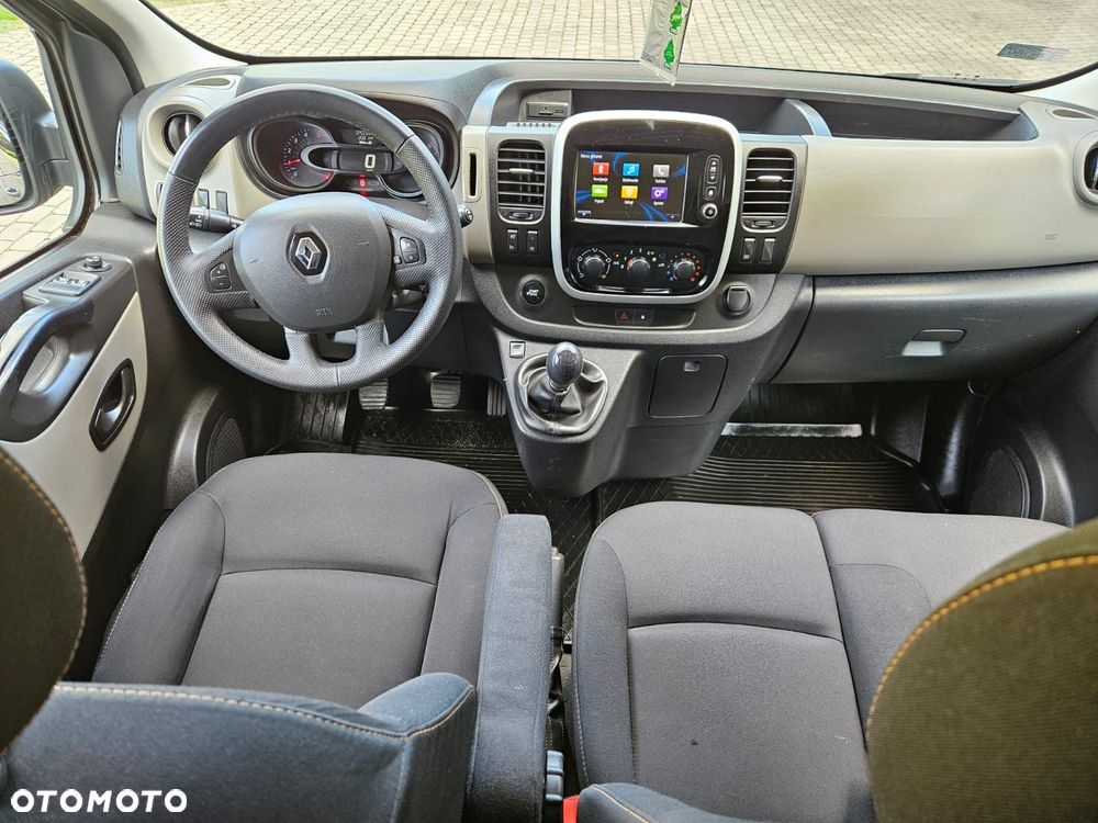 Renault Trafic - 28