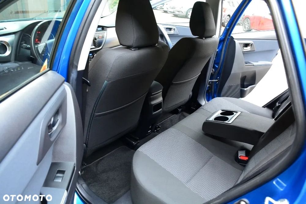 Toyota Auris 1.6 Premium Comfort - 7