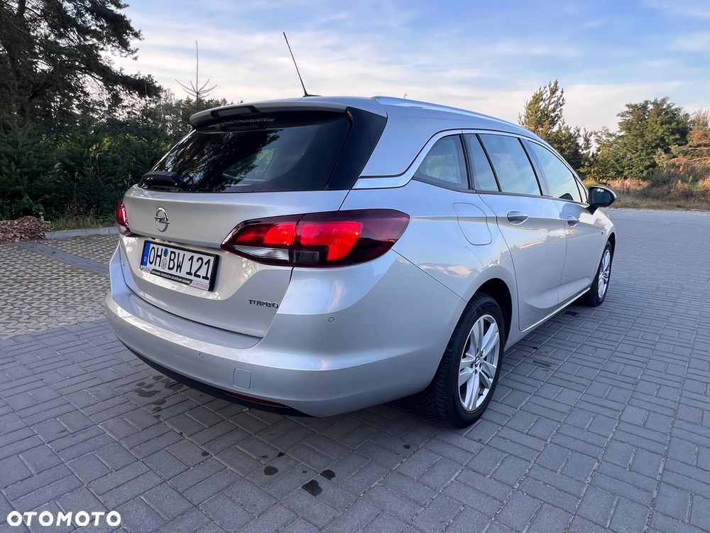 Opel Astra 1.4 Turbo Innovation - 11