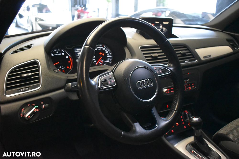 Audi Q3 2.0 TFSI Quattro S tronic - 10