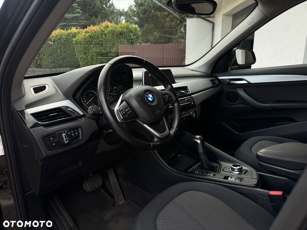 BMW X1 sDrive18i Sport Line - 14