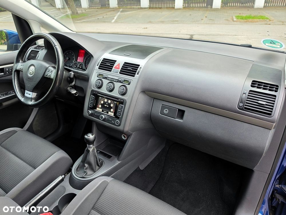 Volkswagen Touran 1.4 TSI R-Line Edition - 33