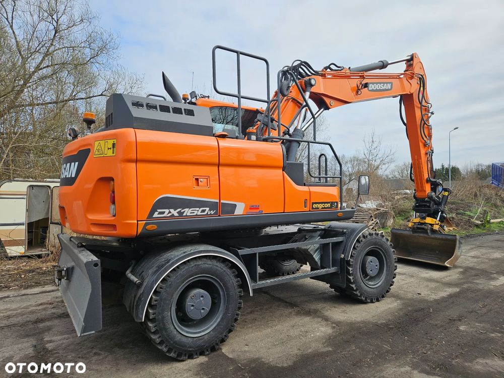 Doosan dx160