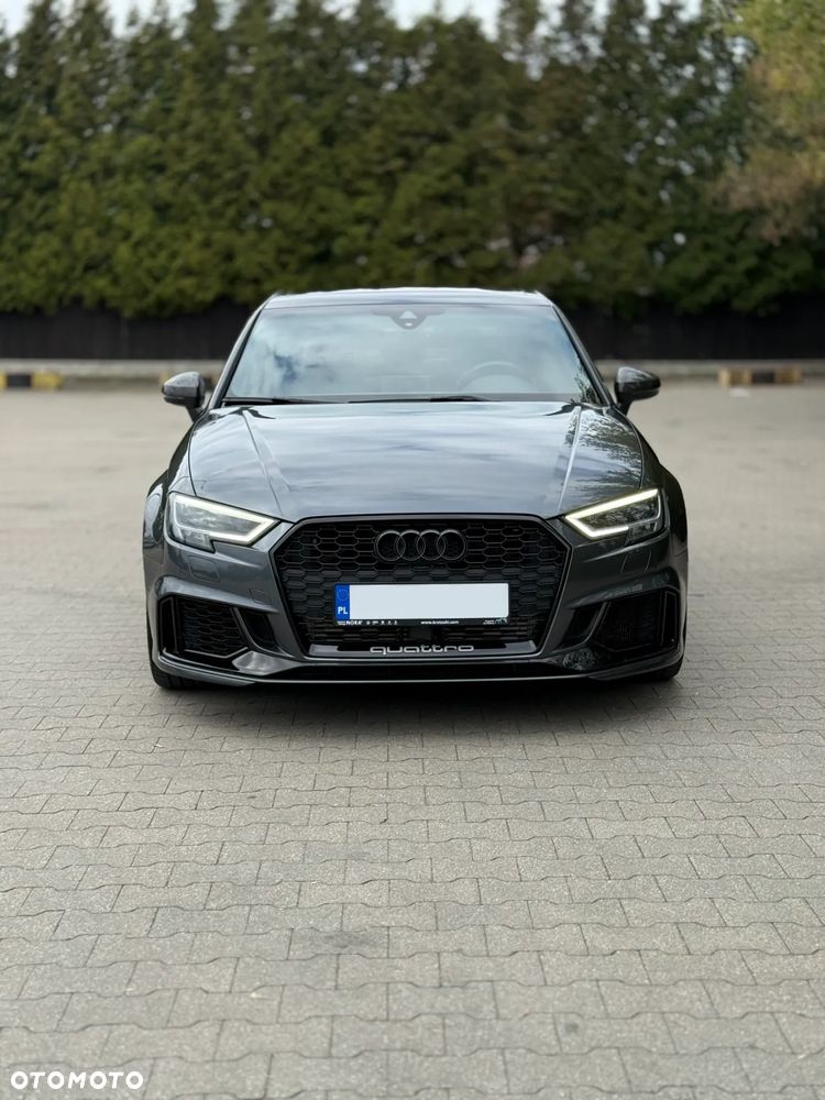 Audi RS3 Limousine - 2