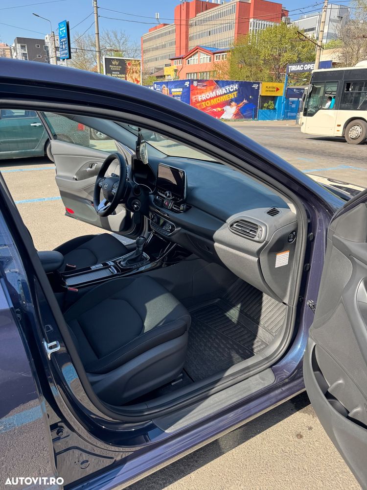 Hyundai i30 1.5 T-GDI 140CP 7DCT MHEV Highway - 11