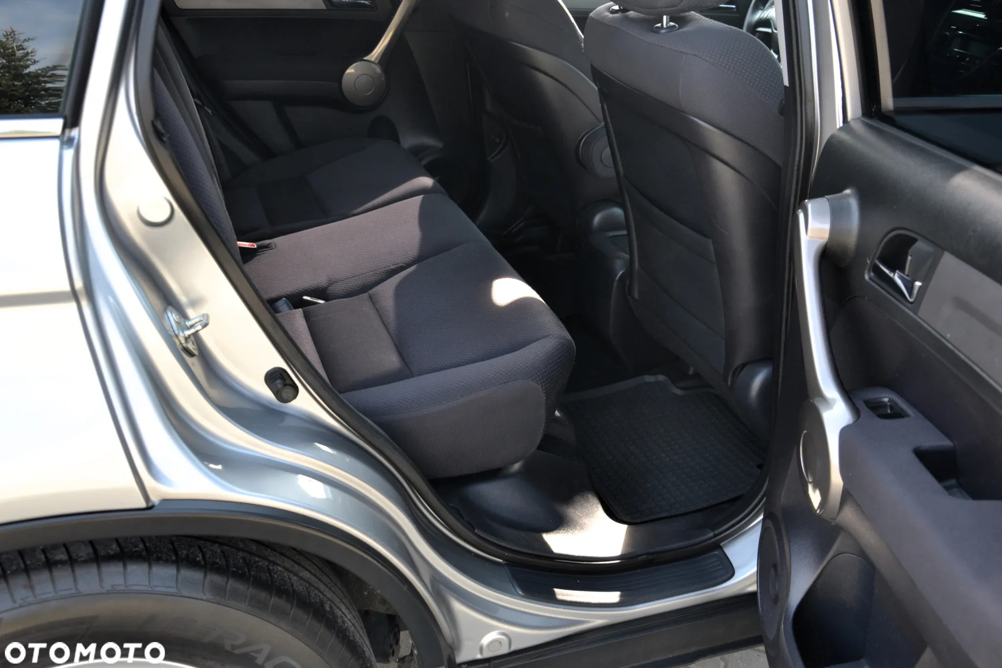 Honda CR-V 2.0i-VTEC Automatik Comfort 50 Jahre Edition - 21