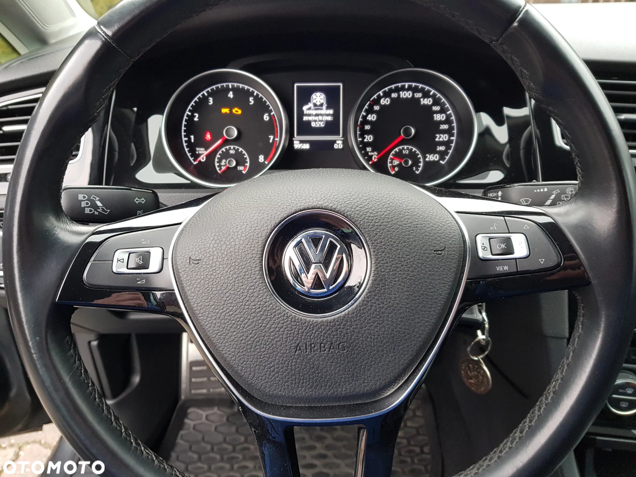 Volkswagen Golf 1.0 TSI BlueMotion Comfortline - 26