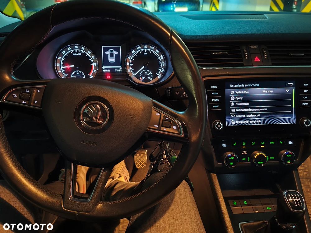 Skoda Octavia 2.0 TDI SCR Ambition - 21