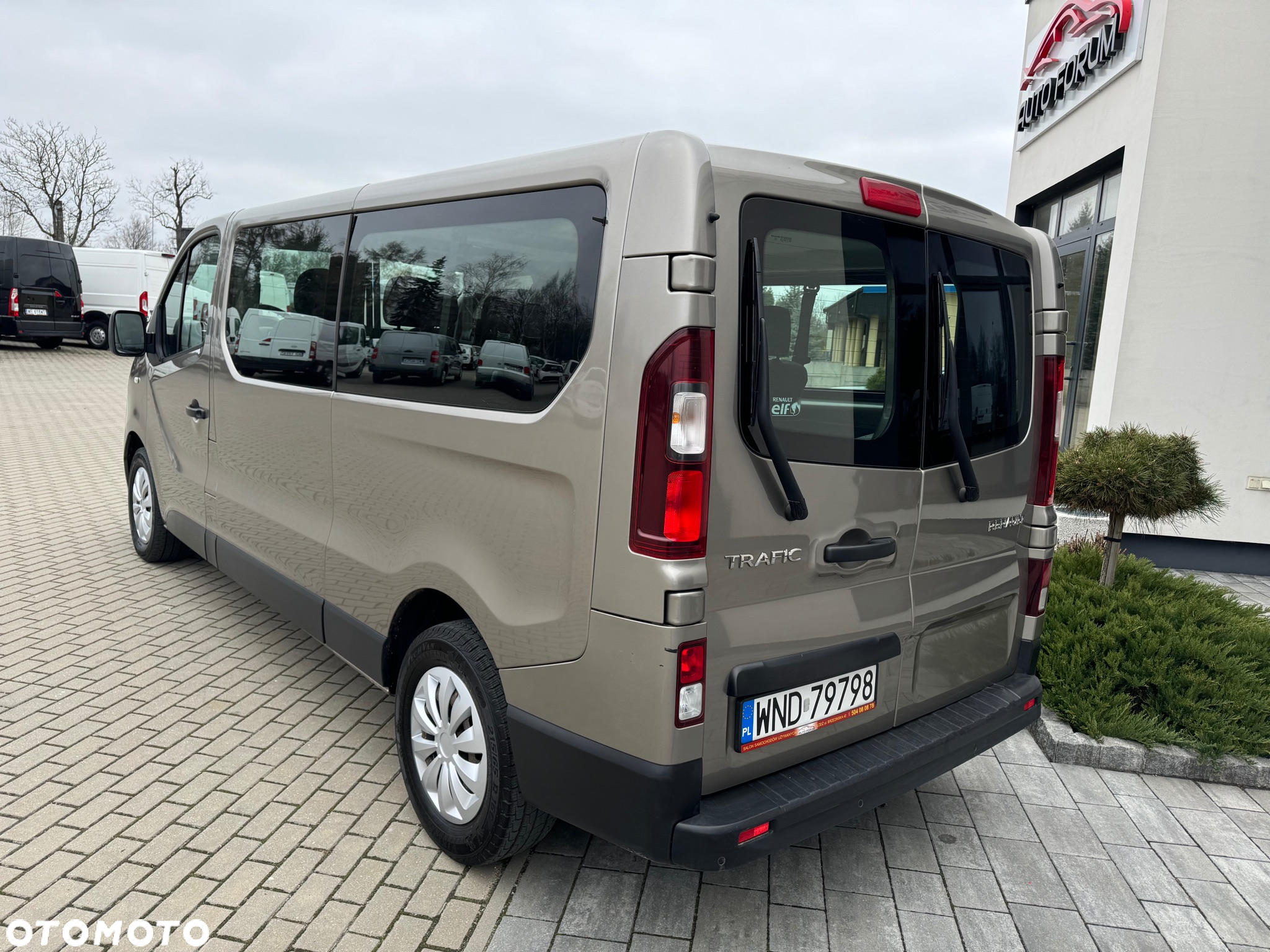 Renault Trafic Grand Passenger 2,9t Pack Clim - 7