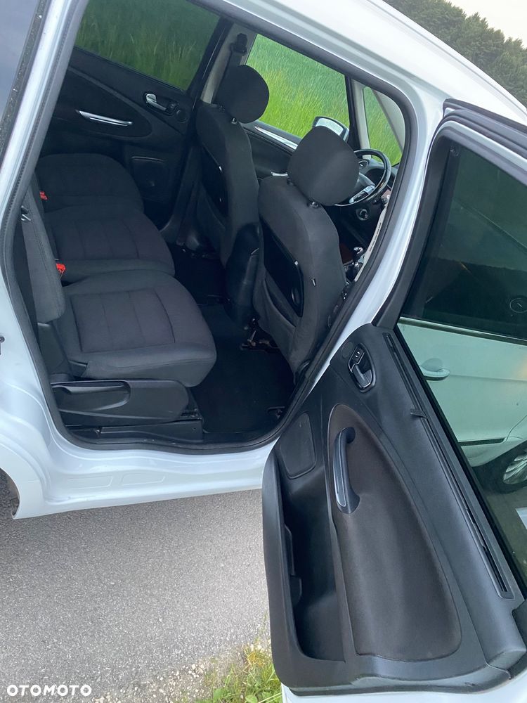 Ford Galaxy 2.0 TDCi Titanium - 31