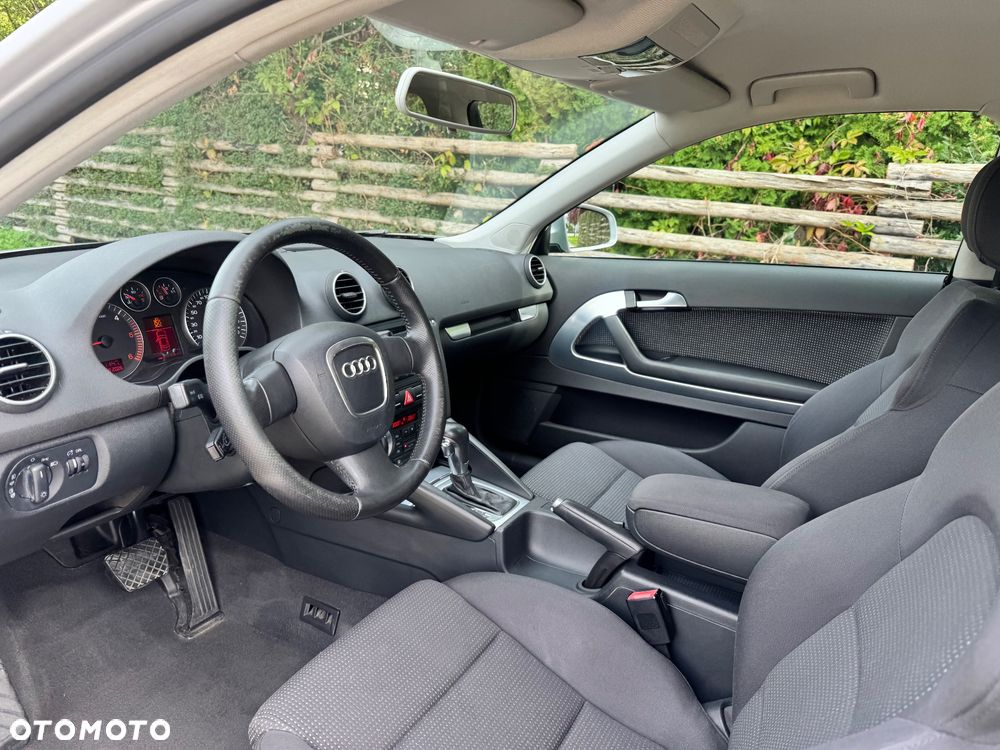 Audi A3 3-drzwiowe 2.0 TDI Attraction S tronic - 10