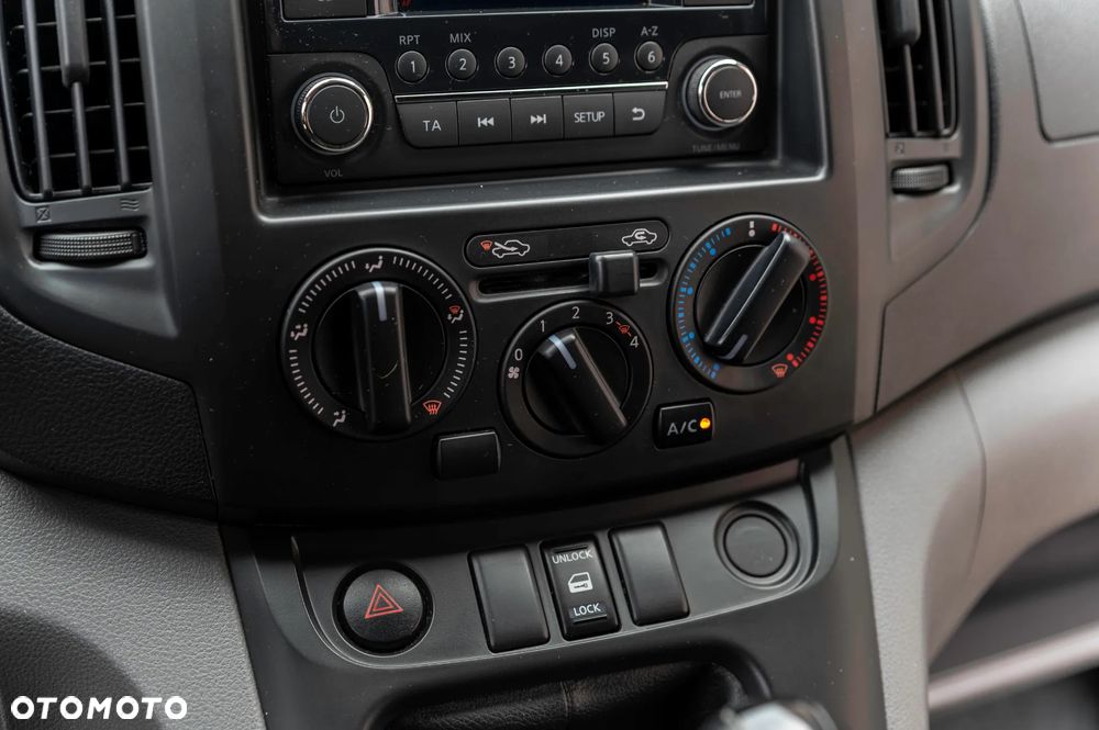 Nissan NV200 - 35