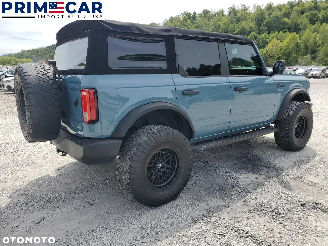 Ford Bronco - 3