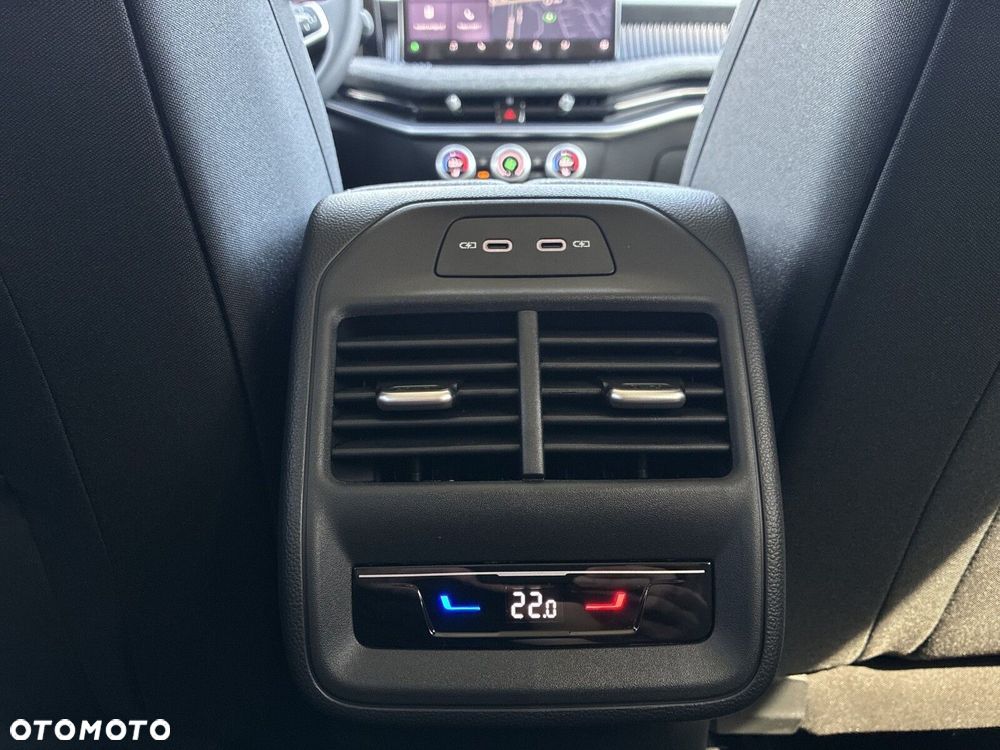 Skoda Superb 2.0 TSI Drive DSG - 18