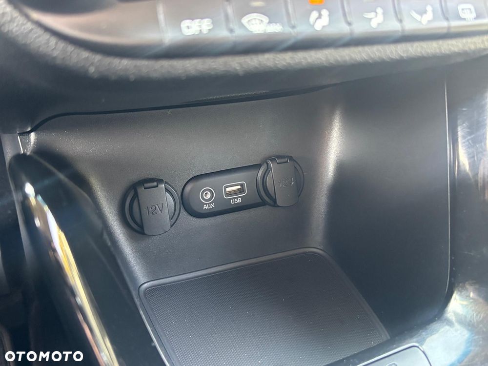 Kia Ceed 1.6 GDI Platinum Edition - 24