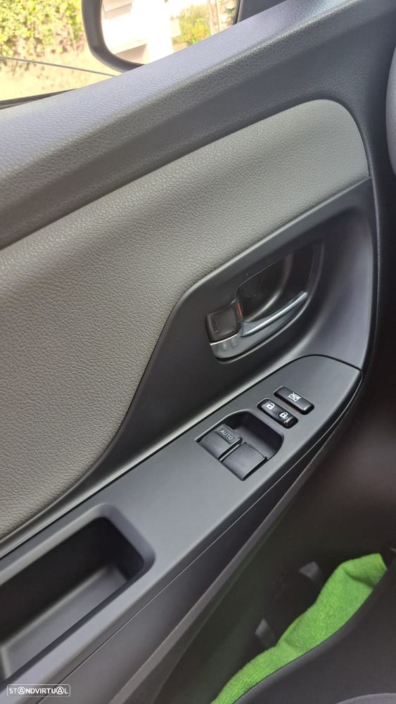 Toyota Yaris 1.5 HSD Exclusive+P.Luxury - 20