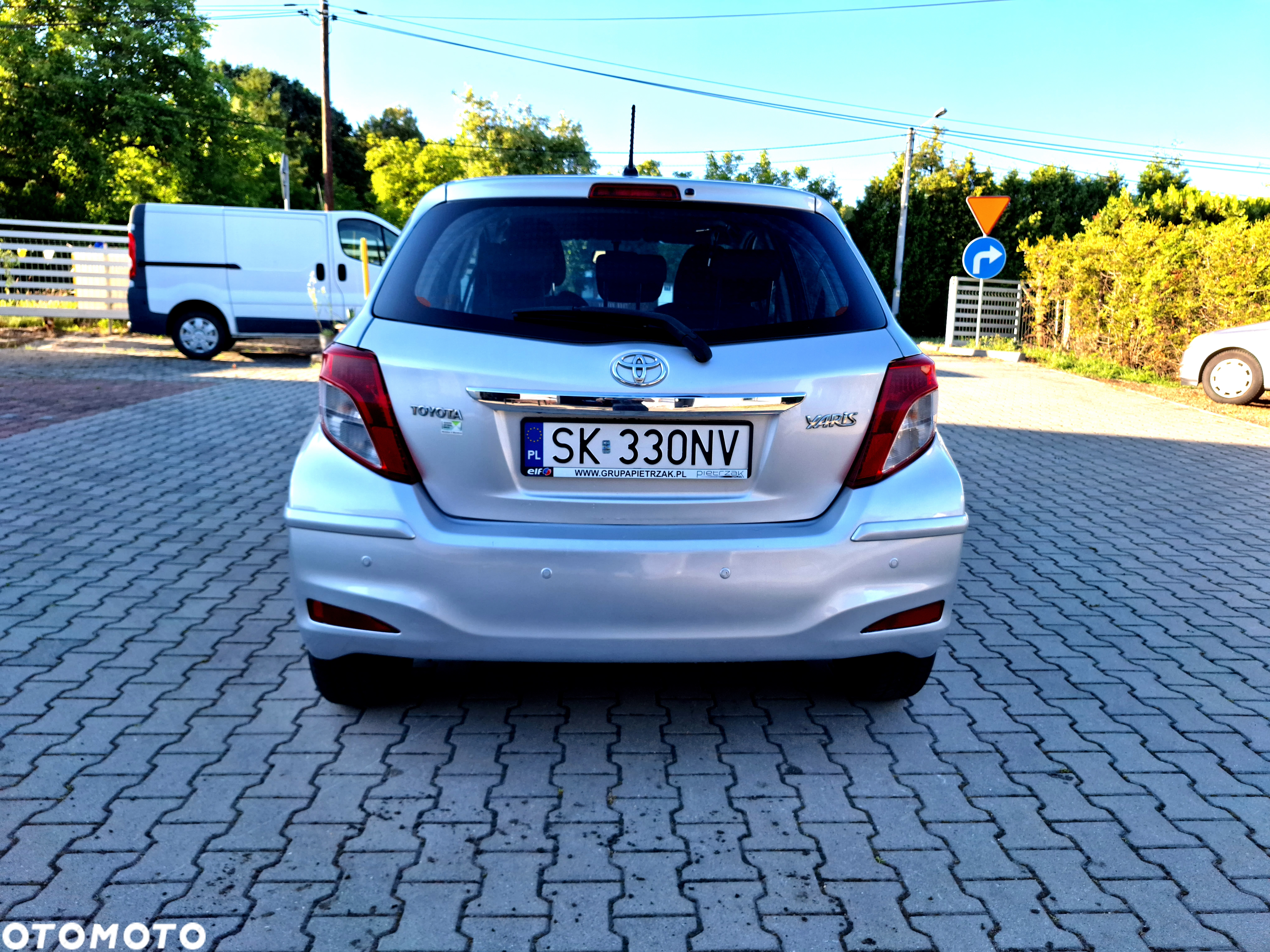 Toyota Yaris - 12