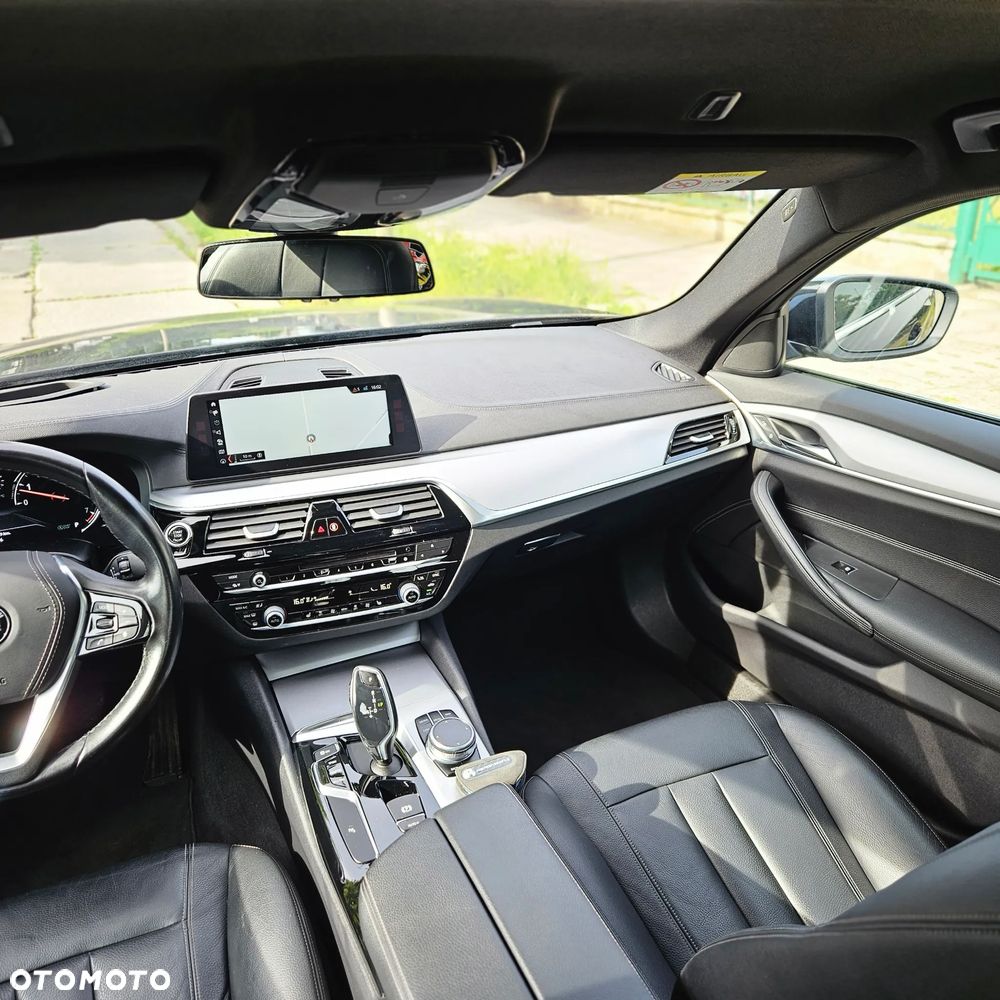 BMW Seria 5 520i M Sport sport - 21