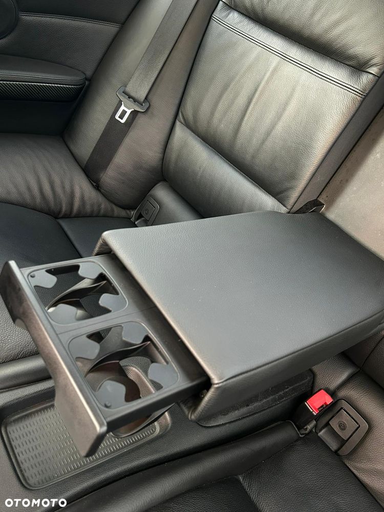 BMW Seria 3 330i xDrive - 14