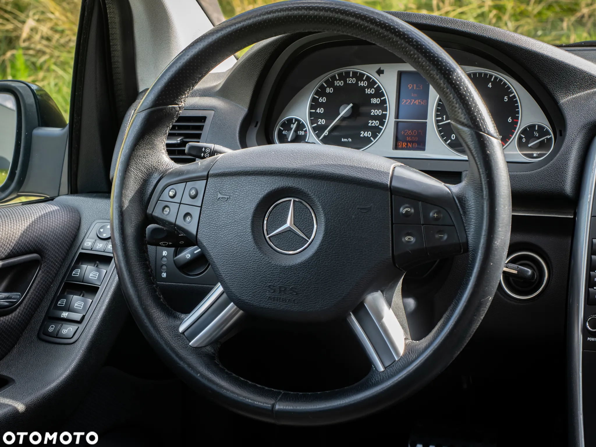 Mercedes-Benz Klasa B 180 EU5 - 29