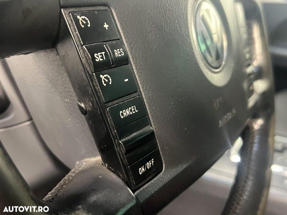 Volkswagen Touareg 3.0 V6 TDI Aut. - 14