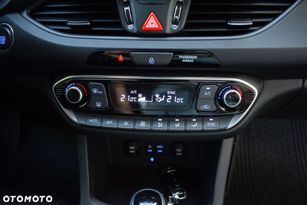 Hyundai i30 - 32