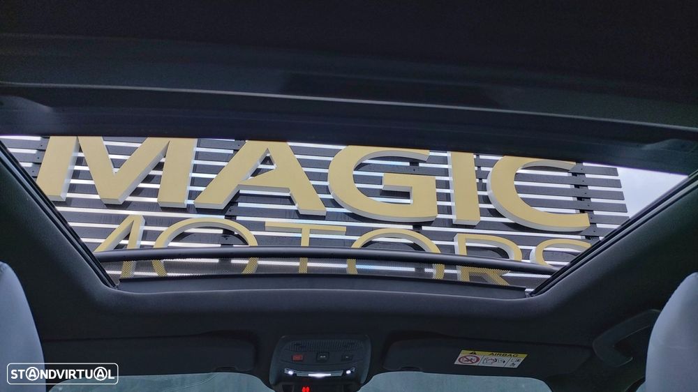 Peugeot e-2008 50 kWh GT Pack - 8