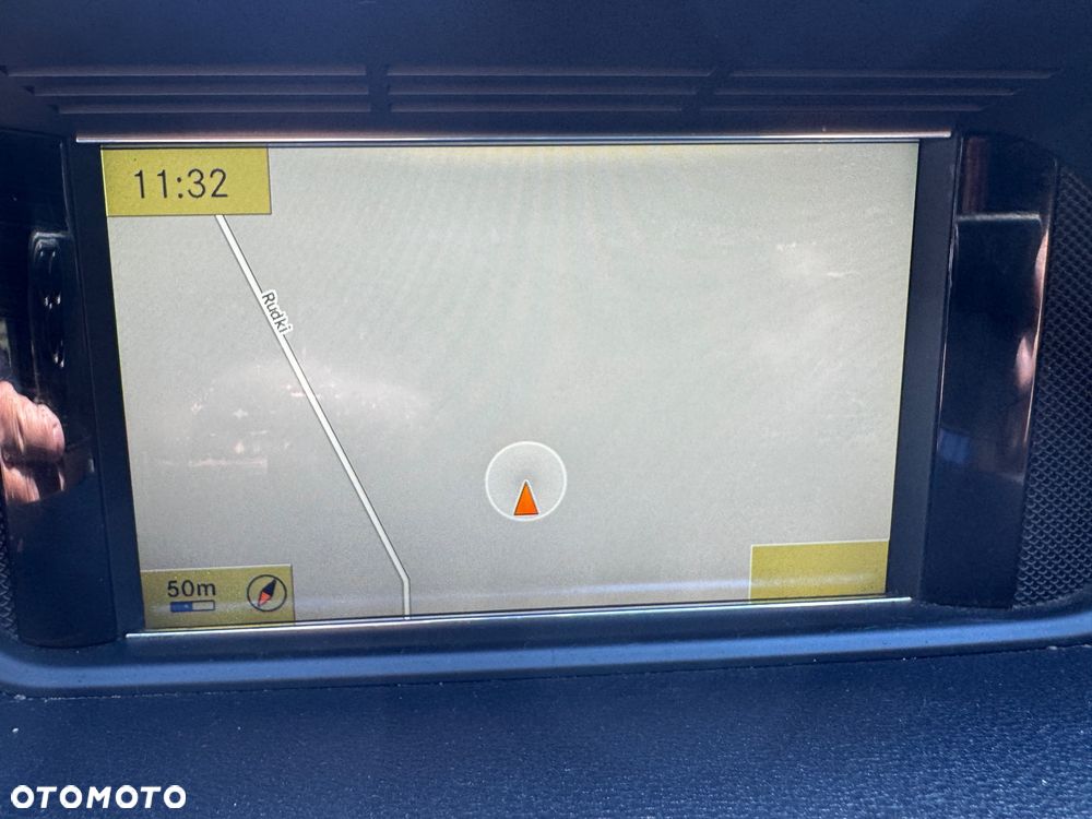 Mercedes-Benz Klasa E 250 CDI DPF BlueEFFICIENCY Automatik Avantgarde - 21