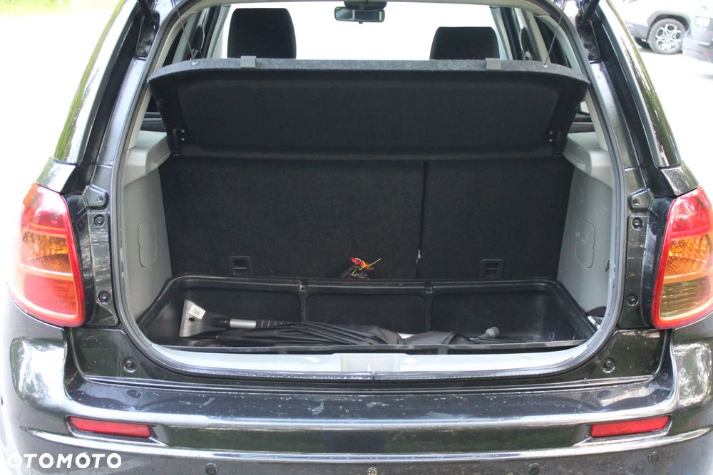 Suzuki SX4 1.6 GLX / Comfort - 12