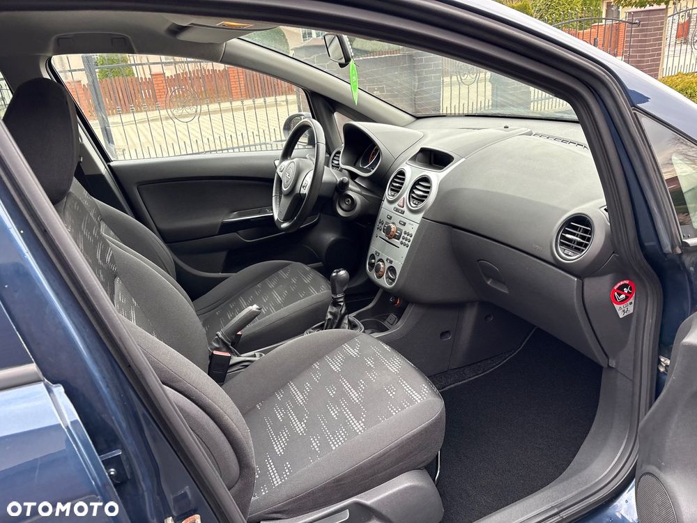 Opel Corsa 1.4 16V Active - 24