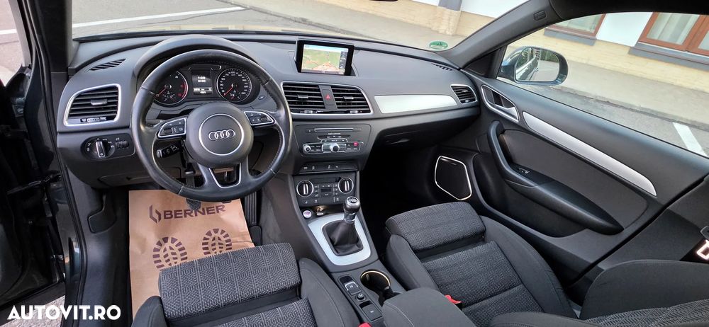Audi Q3 2.0 TDI Design - 6