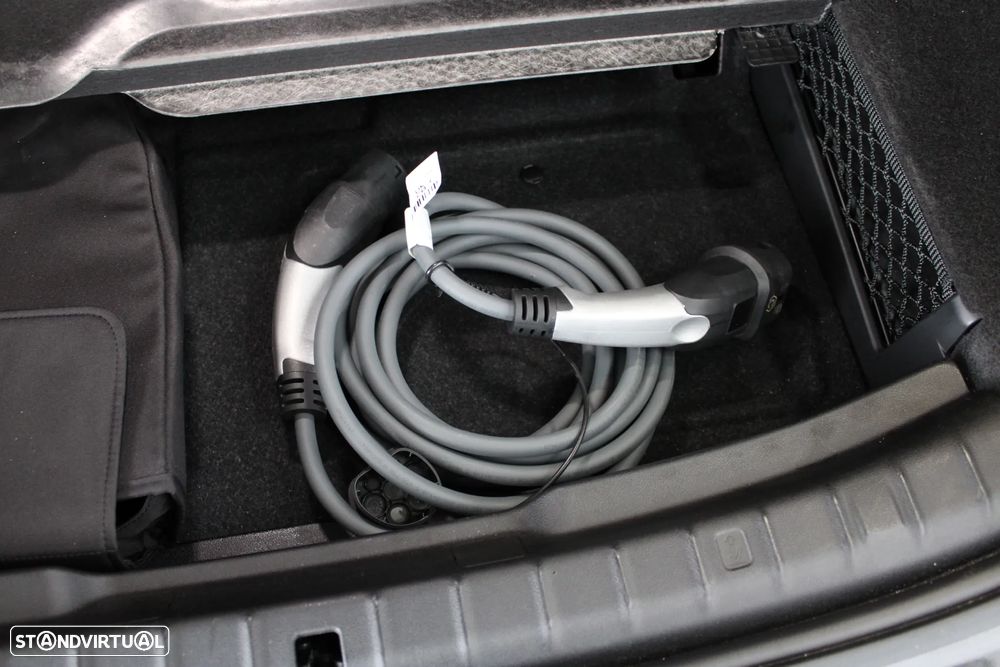 BMW 530 e Pack M - 27