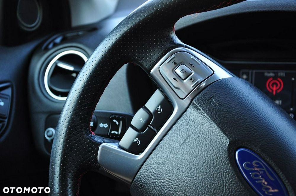 Ford Mondeo - 37