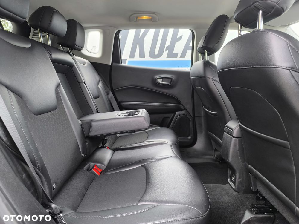 Jeep Compass 1.4 TMair Night Eagle FWD S&S - 16